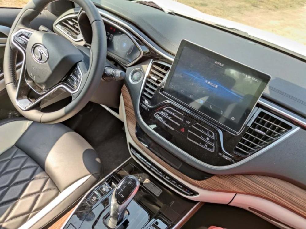 东南DX7星跃到底值不值得买？车主购买后说出了真实感受