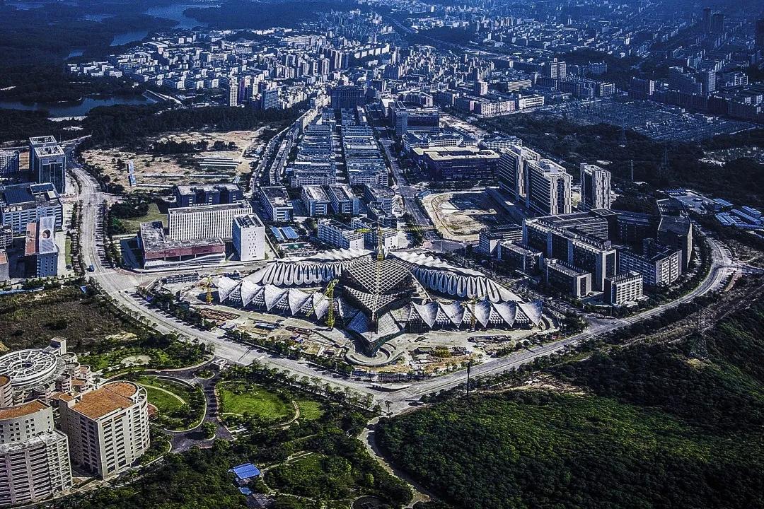 片片云霞作新衣！昨晚，大浪时尚小镇又火出圈了