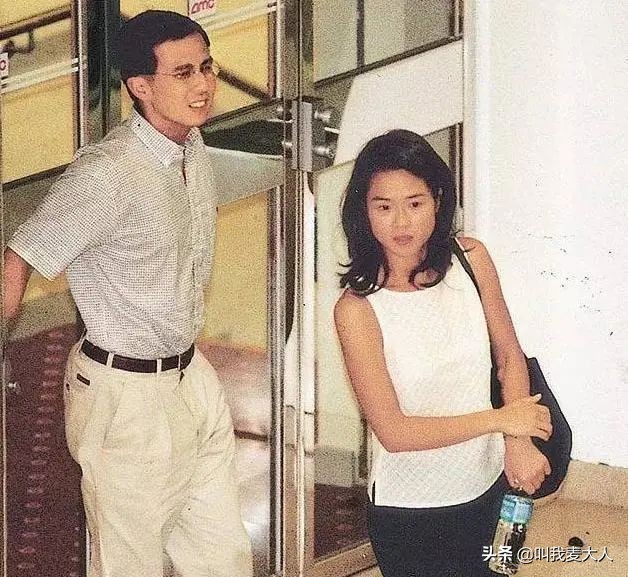 李泽楷的浪荡情史，10个女友一个比一个年轻，小26岁郭嘉文又被甩