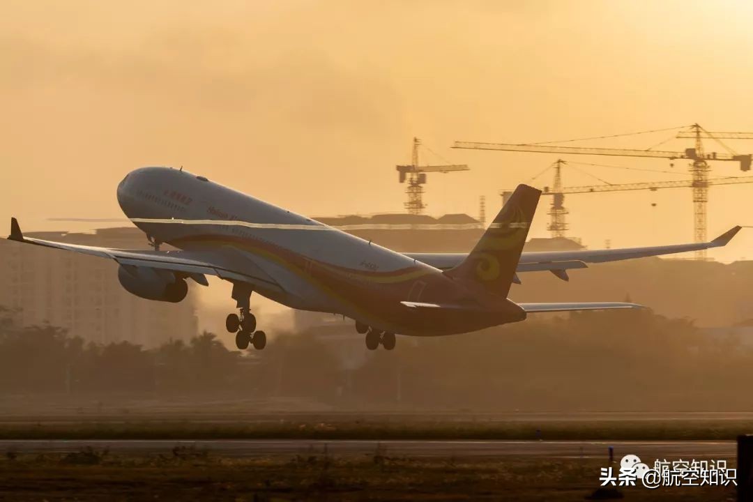 25年后再次回到陌生又熟悉的地方,我们即将到达三亚凤凰国际机场