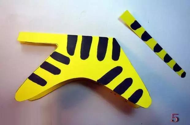 幼师剪纸手工技能大赛作品,幼师贴门上长条创意剪纸