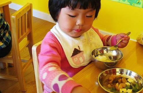 挑食严重的孩子心理问题,小孩挑食的人一般都有的性格缺陷