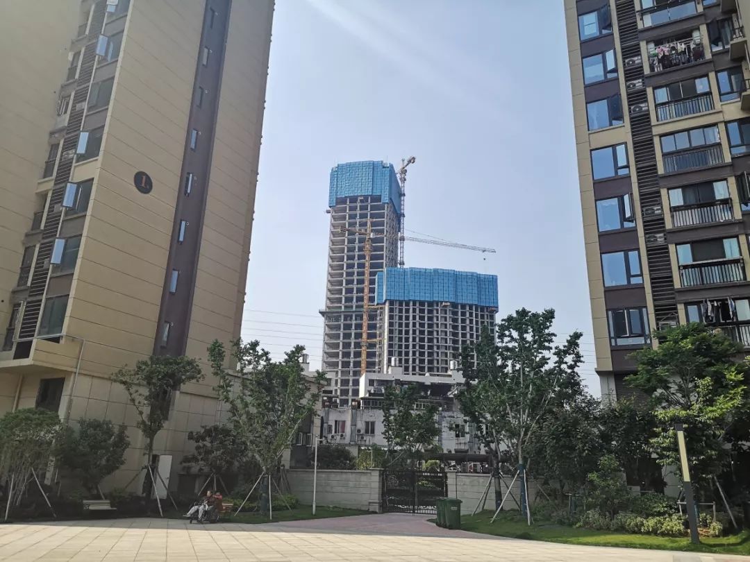 有钱住城市没钱住农村,农村没人居住的房子拆了赔多少钱