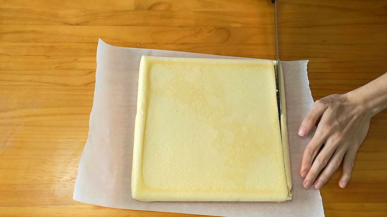 蛋糕卷不回缩的方法,原味蛋糕卷如何不开裂