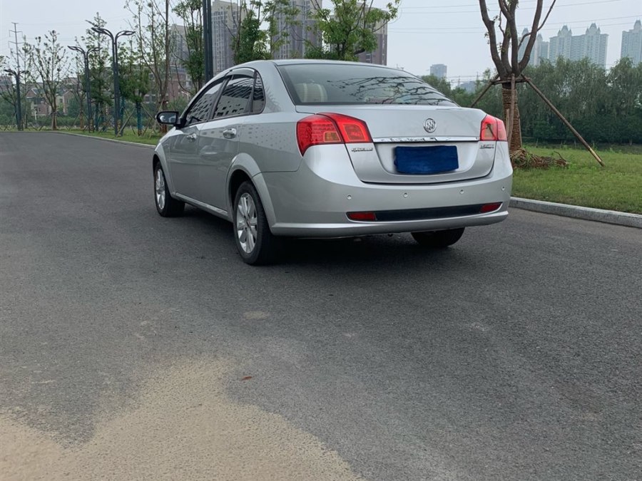 二手车推荐3万到5万别克凯越,出售2011年二手别克凯越