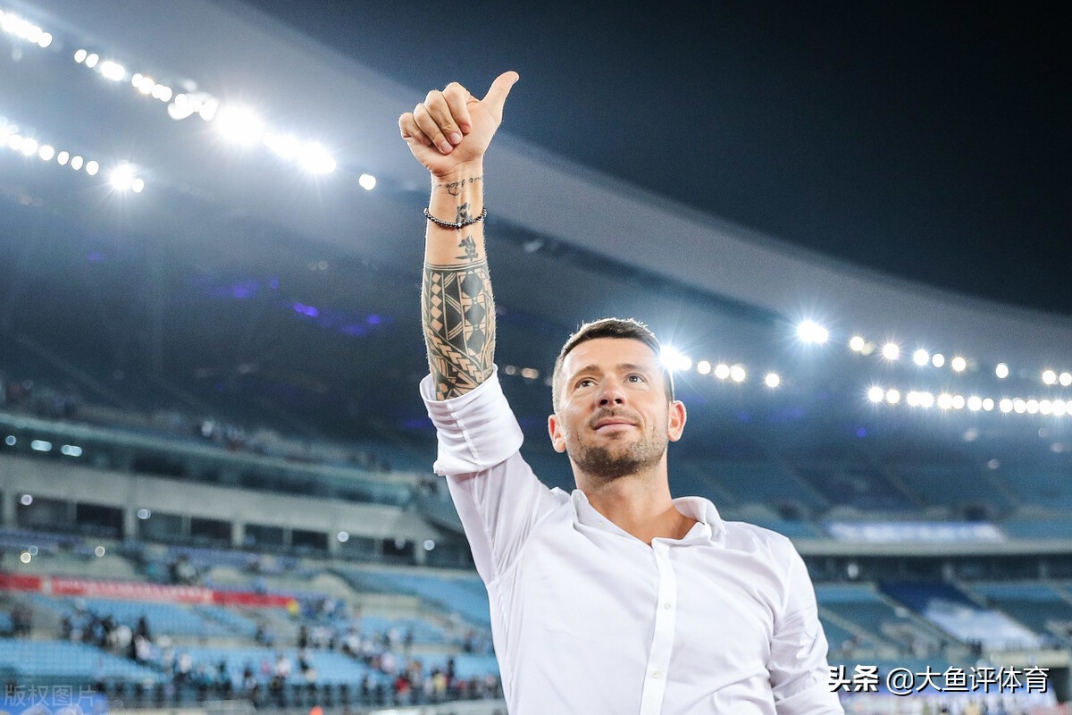 集齐中国全部联赛冠军的球员,集齐欧冠世界杯洲际杯的球员