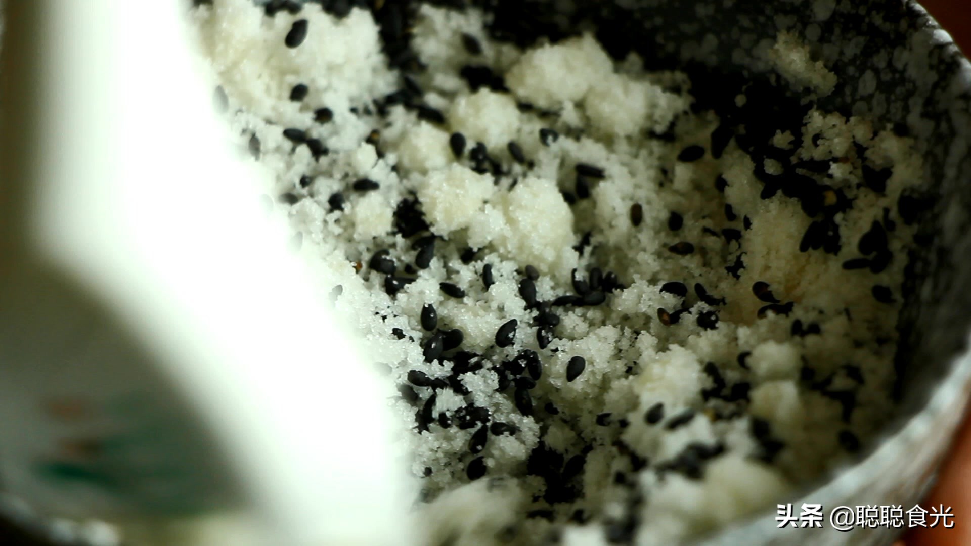 怎样做炸糖糕才能更酥脆,酥脆油炸糖糕的做法