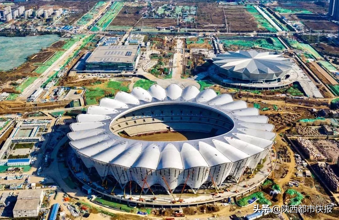 西安石榴花奥体中心,西安奥体中心石榴花开了吗