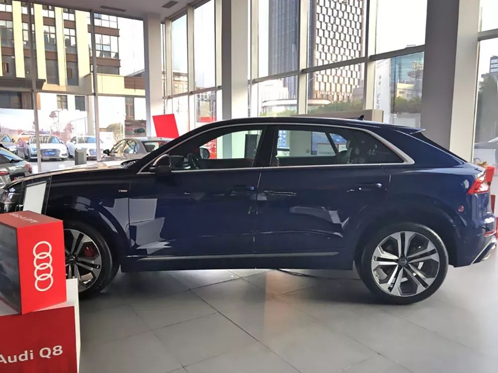 新款奥迪q8实车图,全新款奥迪q8配置细节全方位测评