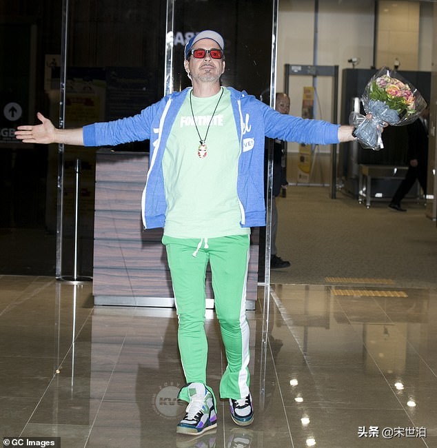 复联4唐尼发布照片,小唐尼回归钢铁侠4