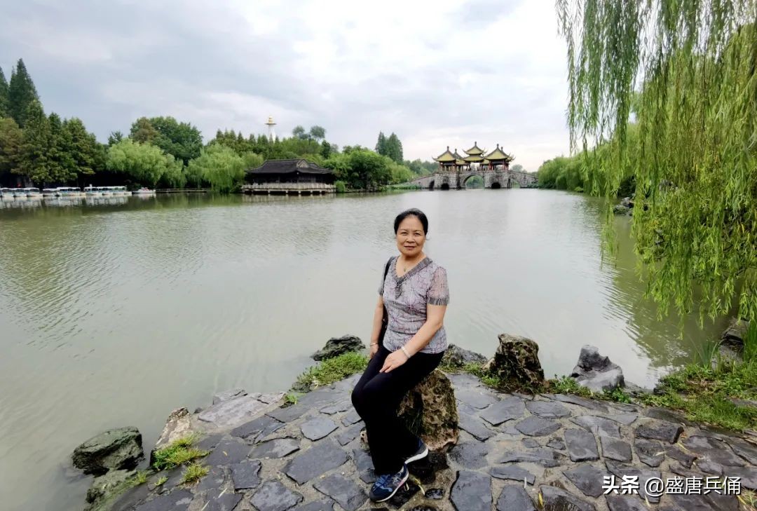 扬州｜垂杨不断接残芜，雁齿红桥俨画图