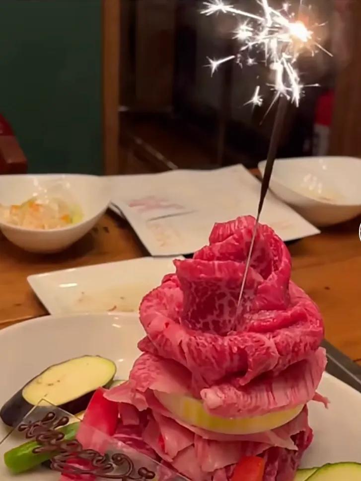 吃播届的铃木园子，豪到家了——玲子reiko来咯