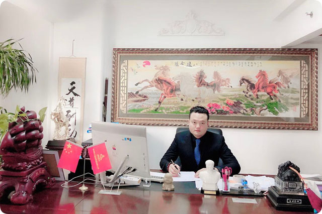 邓州市林扒镇在外乡贤周英俊二度向家乡捐赠抗疫物资助力安全复课