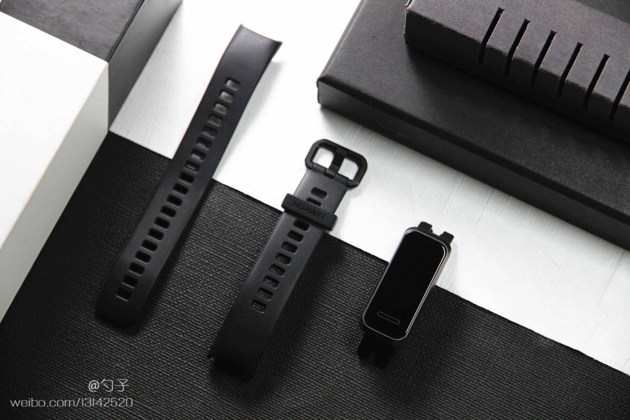 华为手环4和小米手环6哪个好,荣耀手环4和华为手环4有什么区别