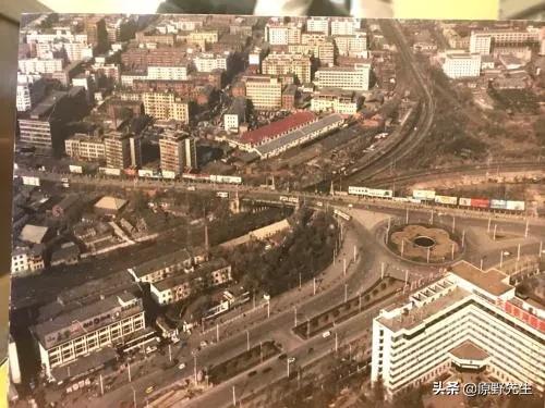 摆地摊一个人真的忙不过来,摆地摊的人怎么发朋友圈