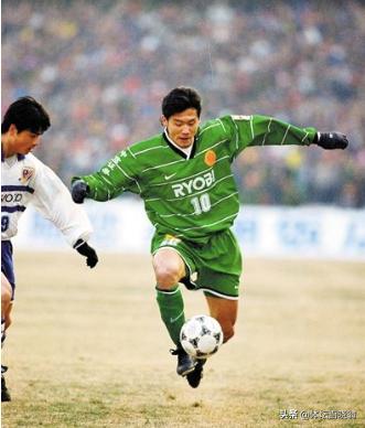 杨晨为啥不在德甲了,杨晨为什么踢不上主力