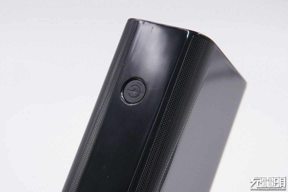 倍思30w超级硅充电器拆解,倍思65w移动电源拆解