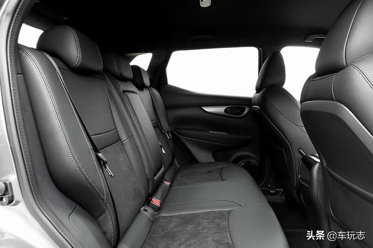 日产逍客2021suv豪华版落地多少钱,2023款日产逍客经典还有卖吗
