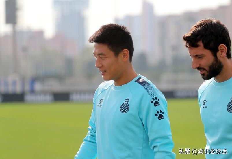 武磊十几岁上演职业联赛首秀,武磊中国足球的标杆