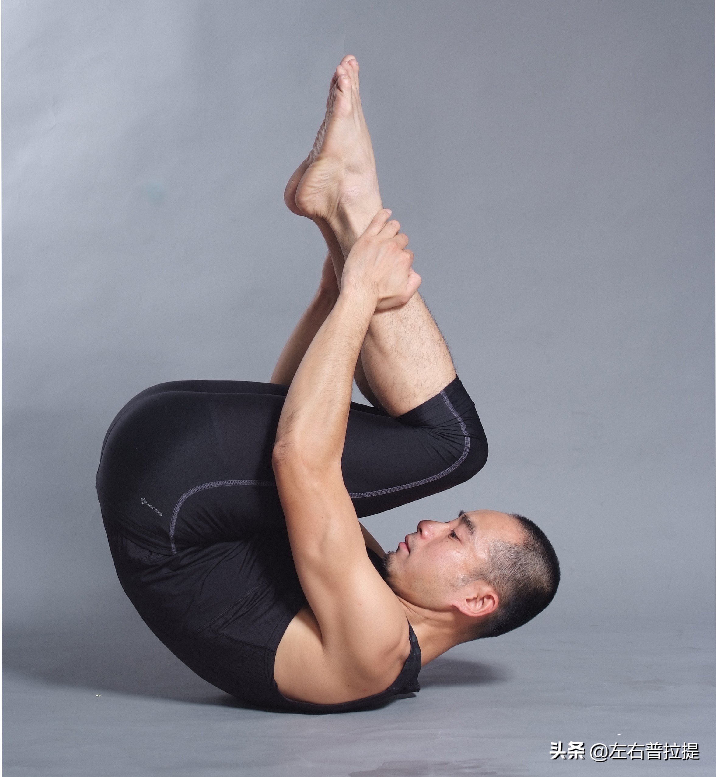 一个弯腰小动作,一个动作排宿便