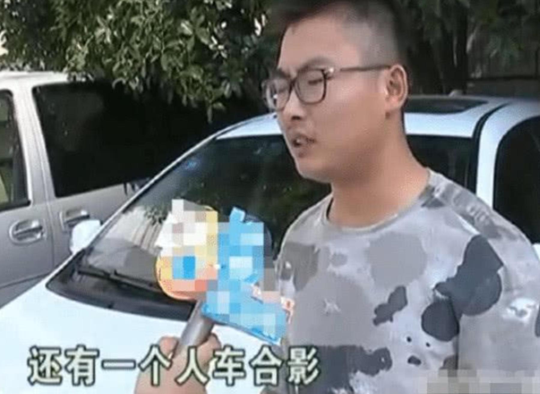 小伙开劳斯莱斯被阿姨吐槽,男子开劳斯莱斯跑滴滴被投诉