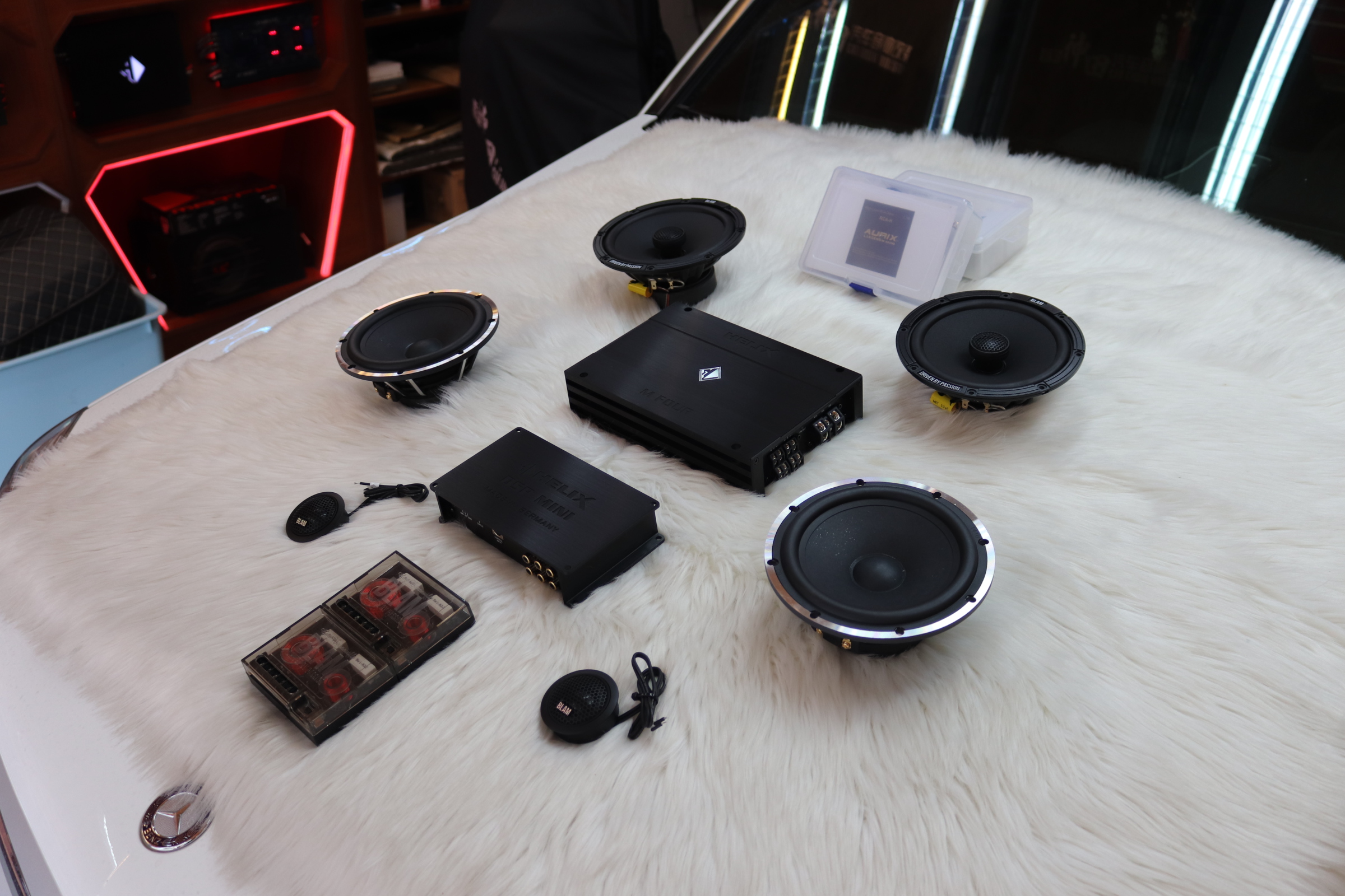 奔驰glk300改装音响,奔驰glk300音响改装方案