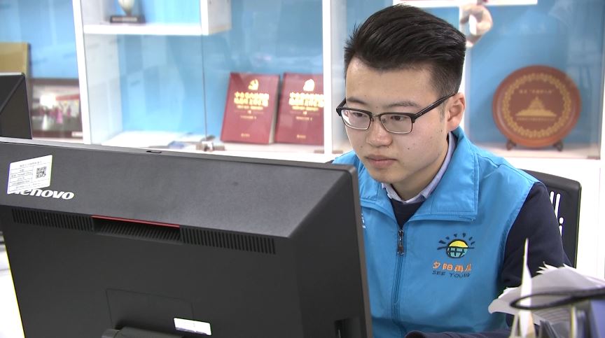 你的父母会用智能手机吗,你的爸妈会用手机吗