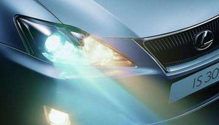 车灯事故频频,夜间车灯太暗引发的事故