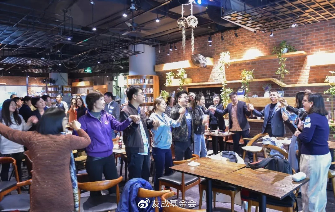 楣板嚮闀跨┖涓祦鍑绘按,楣板嚮闀跨┖鐢电寮瑰皠