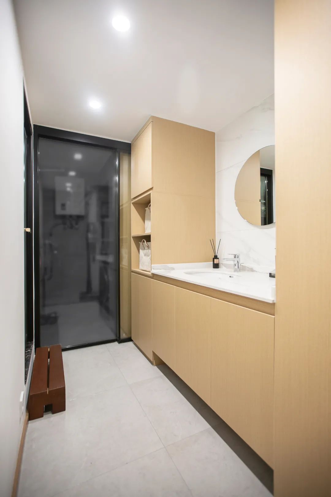 小户型简单大空间设计,75平方现代简约设计