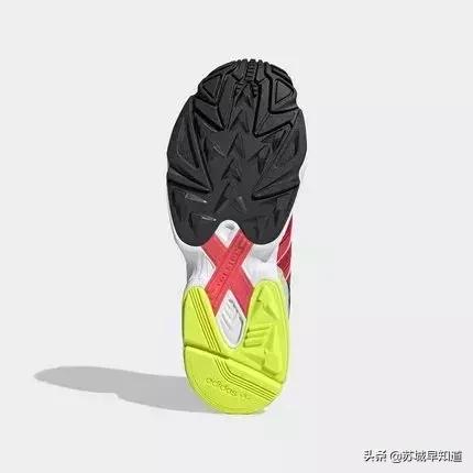 东楼4F｜耐克、阿迪持续输出ing，最高直减400!超赞新款狠货出血