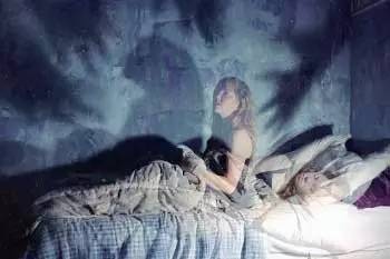 怎么避免鬼压床的现象,鬼压床科学依据是什么