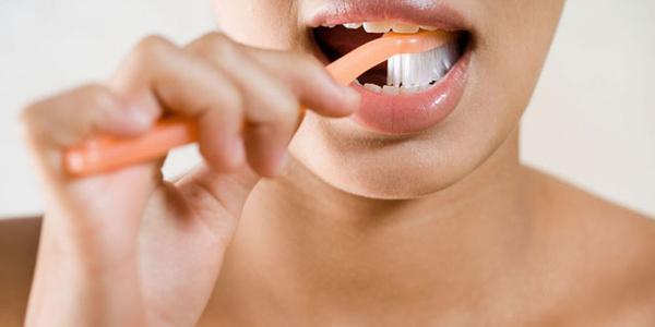 电动牙刷便宜的和贵的差别在哪,电动牙刷便宜与好有什么区别