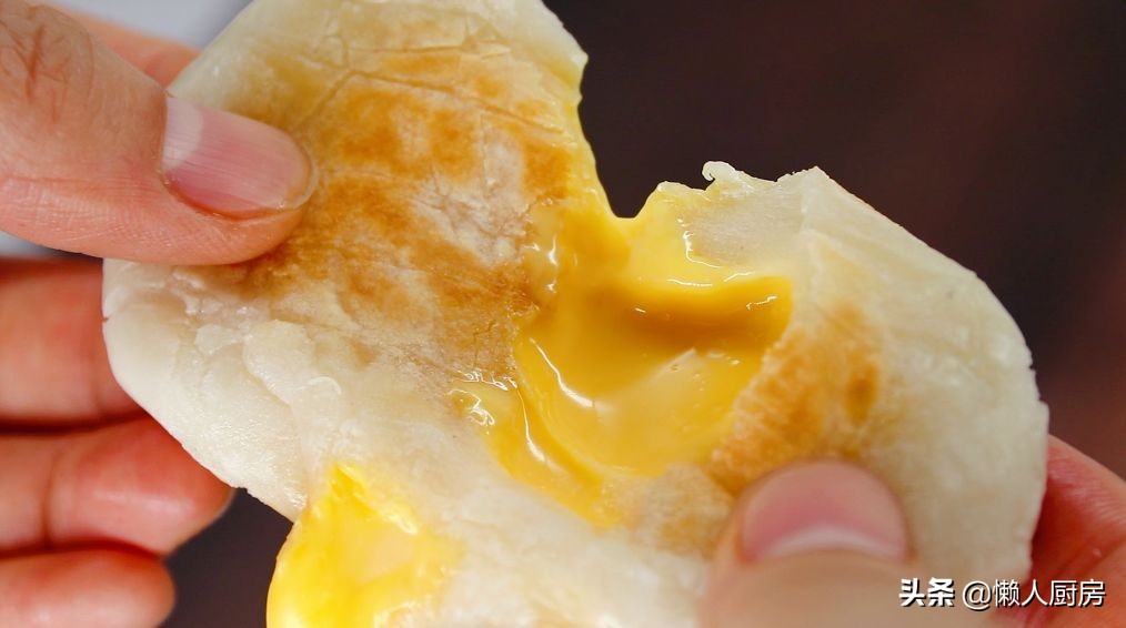 年糕不用微波炉用开水泡软吗,很好吃的年糕爆浆不用煮