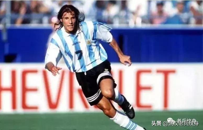 张琳芃纹身遮挡图片,张琳芃花臂纹身