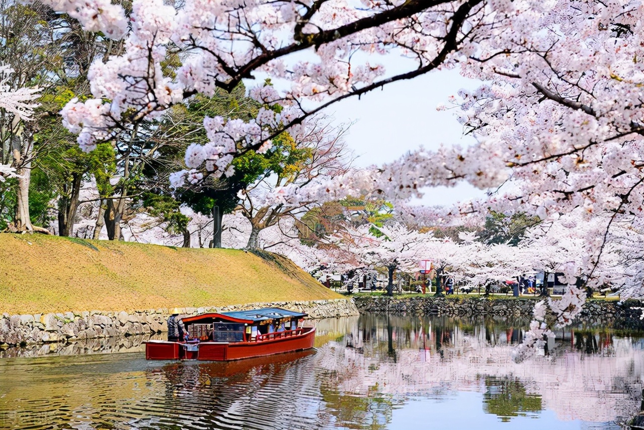 亲戚在日本定居去日本打工简单吗,到日本经商好吗