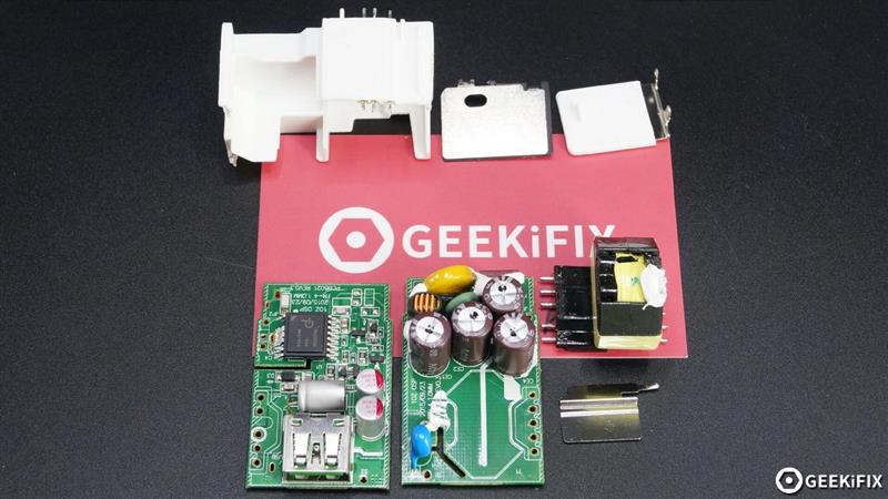 山寨也越来越舍得花成本了！拆解一个高仿的山货OPPO充电头