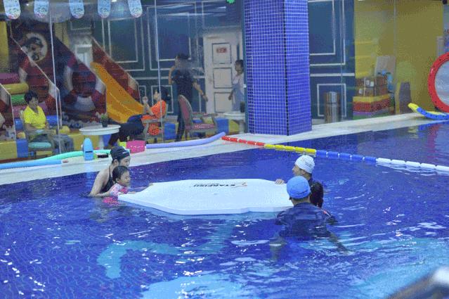 徐州高端亲子游泳，唯一入驻水立方，饮用水标准，国家级教练坐镇