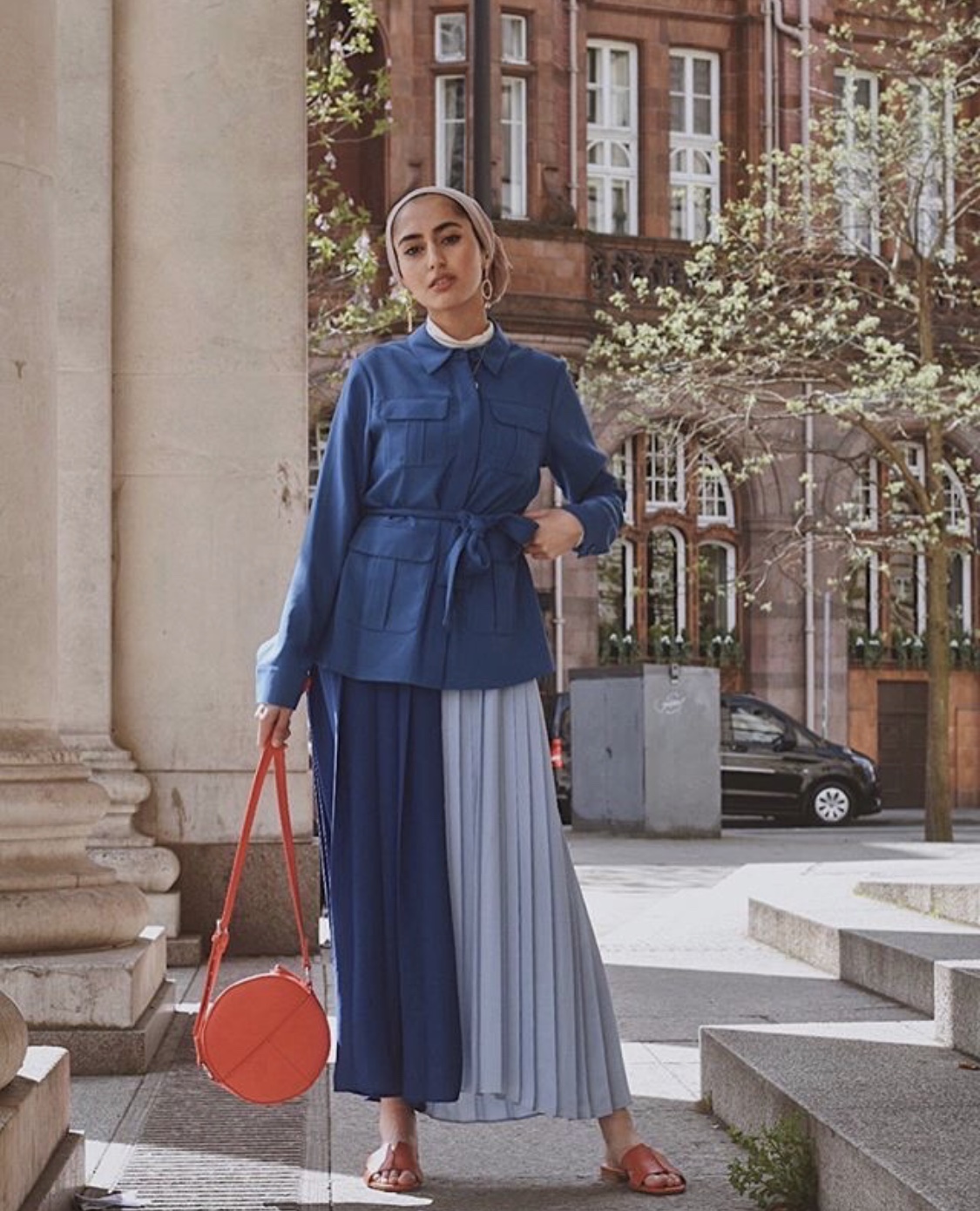 夏天洋气女士半裙显瘦气质,夏天时尚气质链条高腰半裙