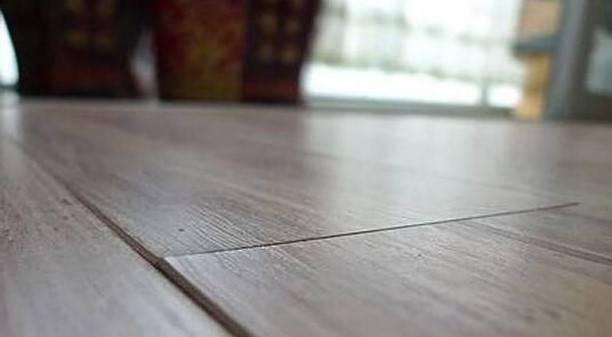木地板深度硬伤修复最快方法,木地板质量通病