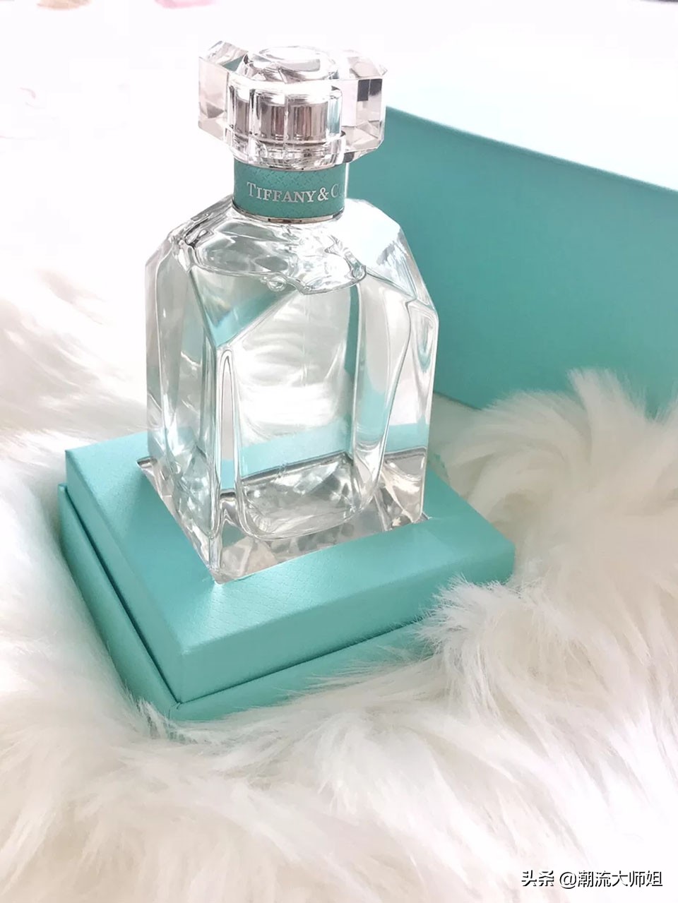 香水虽然有毒可是人人都喜欢用,哪些香水好闻不踩雷