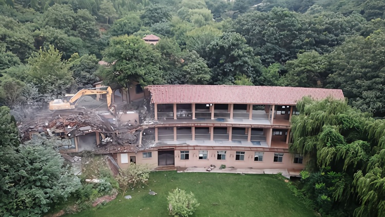 郑州五云山跑马场、停机坪等违建拆除完毕