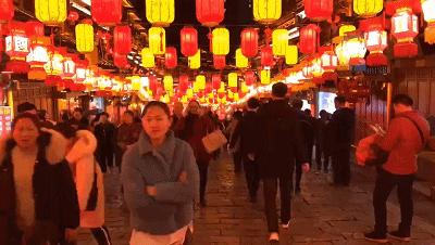 都匀“网红街”火到央视除夕在全国霸屏了！！！