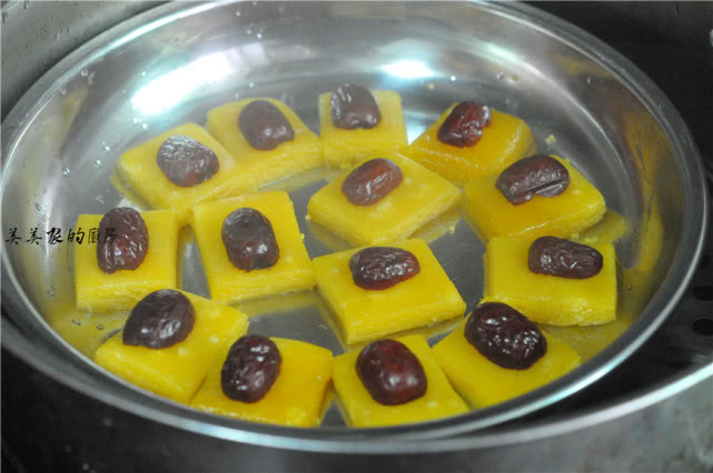 蒸馒头用高筋面粉做法,蒸馒头没有纱布垫可以用什么代替