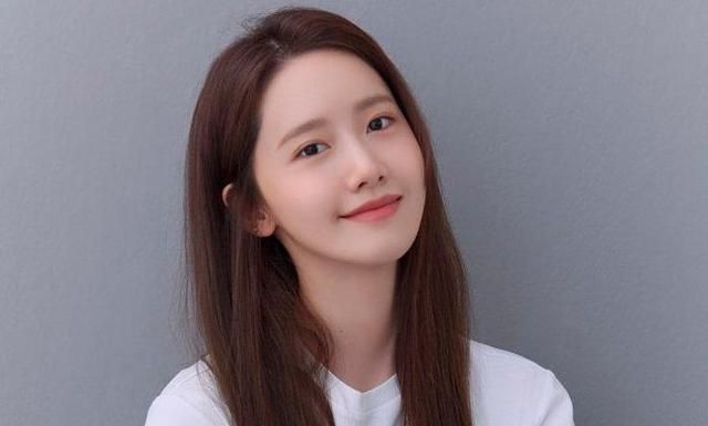 涂口红有好处嘛,涂口红可以美很多吗