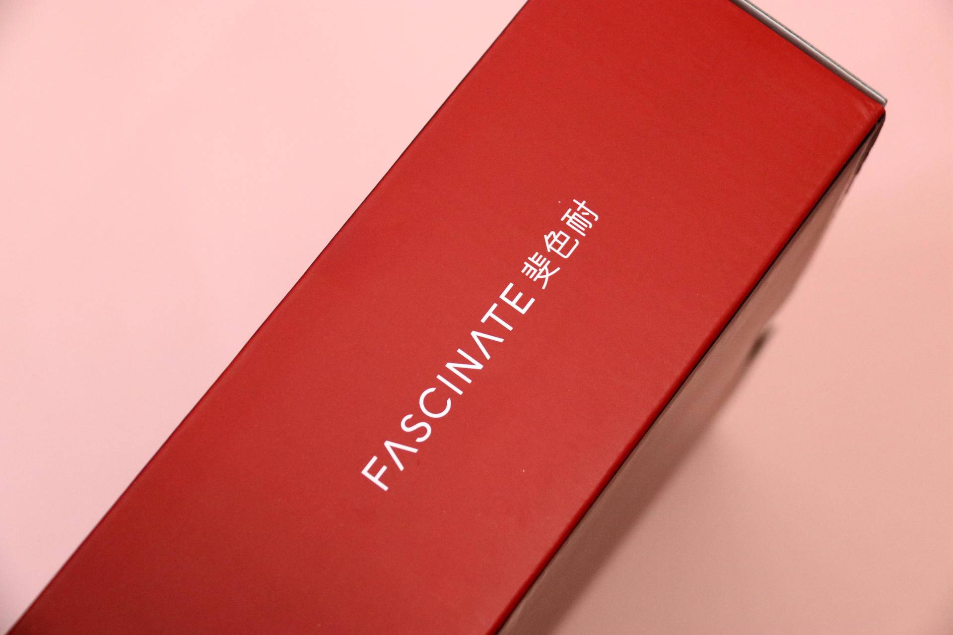 斐色耐JIUJIU化妆镜，一支口红的价格，逆袭总在不经意间