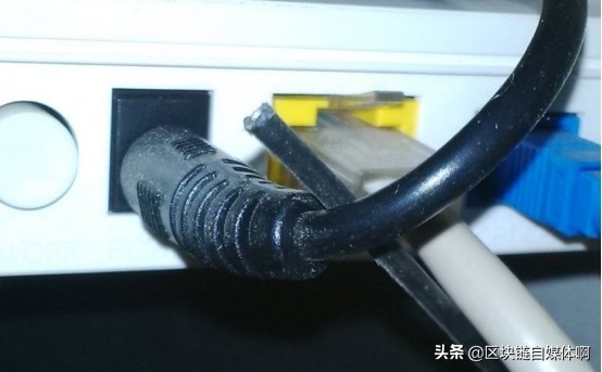 为什么50兆网速只有5m,宽带是500兆为什么无线网只有50兆