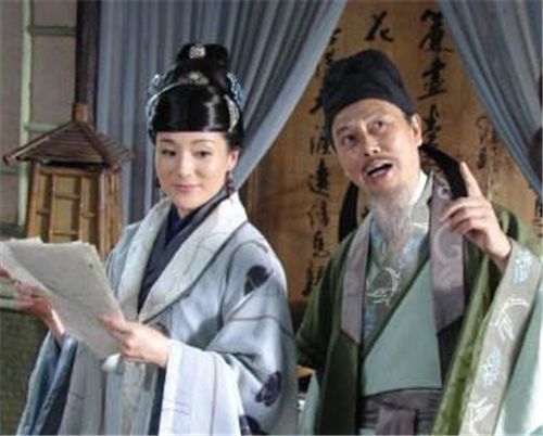 李白因为什么当了翰林供奉,李白翰林供奉相当于现在什么官