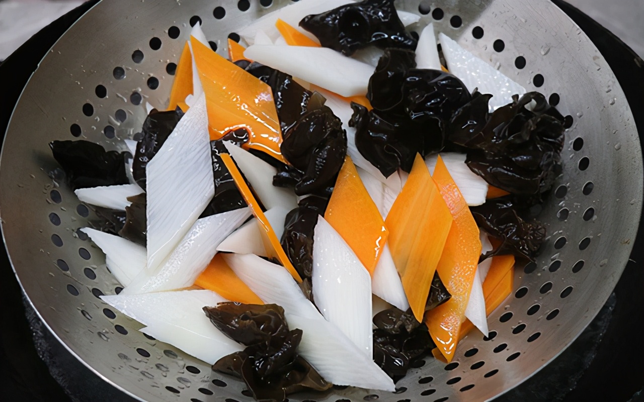 天冷山药的做法大全,山药怎样不发黑不发粘做出来好吃