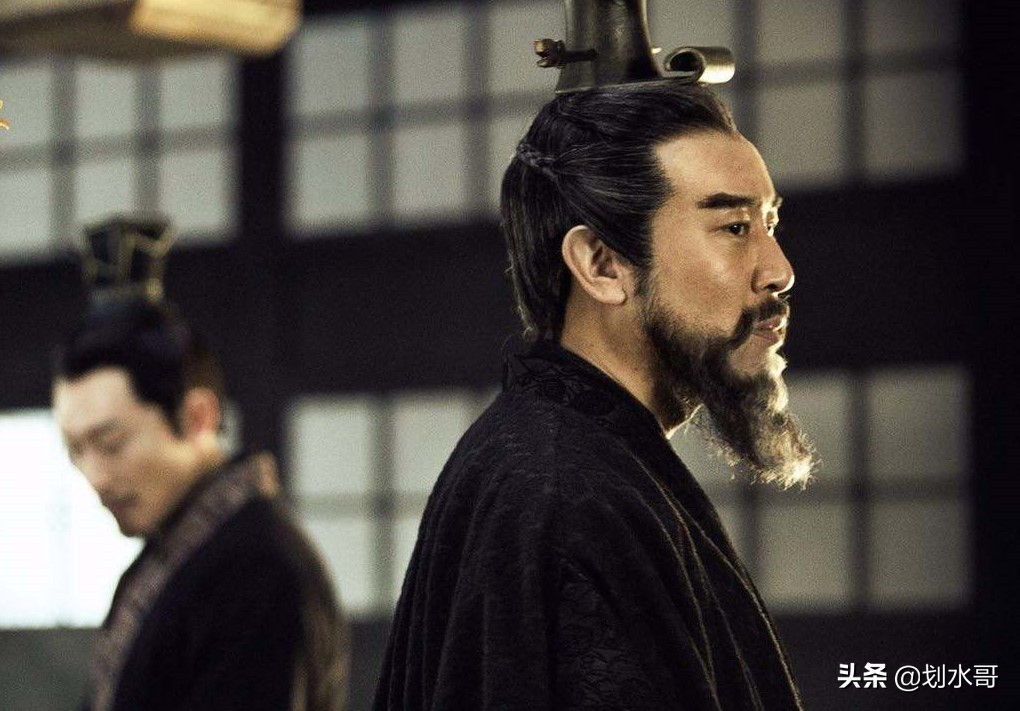 董卓讨伐黄巾起义参加了的战役,董卓孙坚法正陷阵营